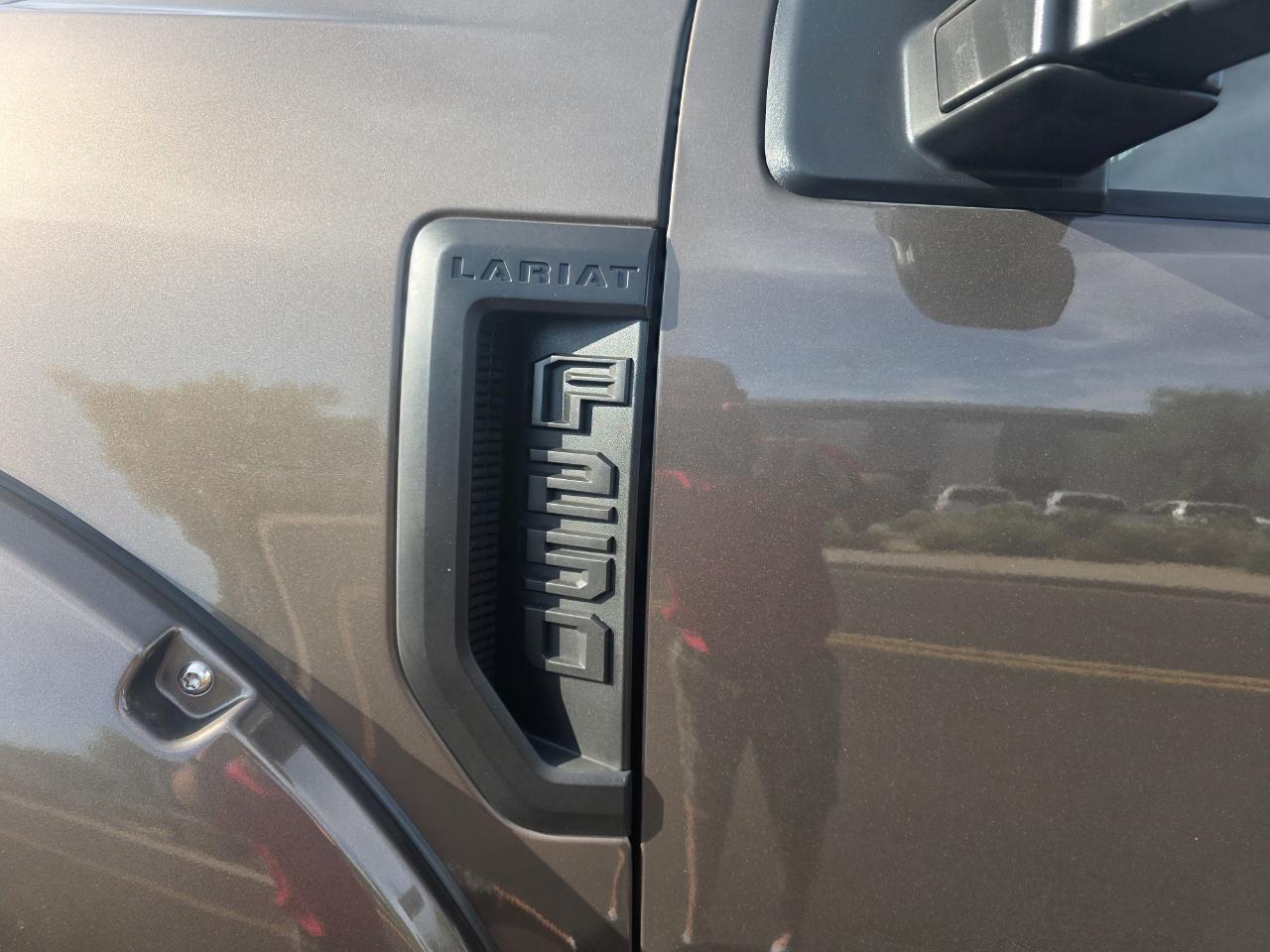 Ford F-250 SD Lariat Crew Cab 4WD 2017