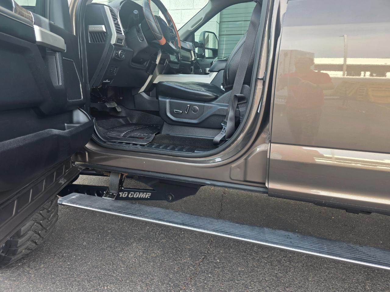 Ford F-250 SD Lariat Crew Cab 4WD 2017