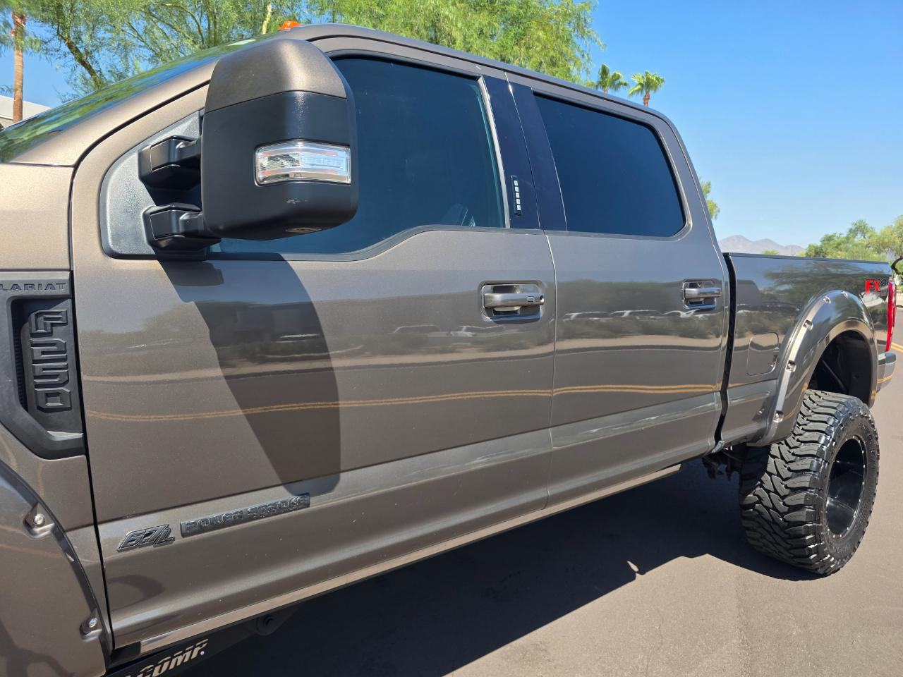 Ford F-250 SD Lariat Crew Cab 4WD 2017