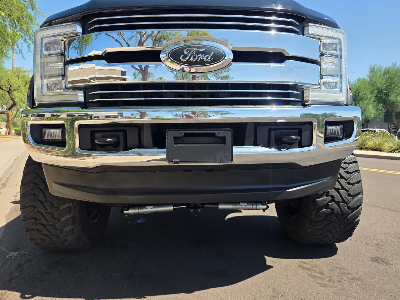 Ford F-250 SD Lariat Crew Cab 4WD 2017