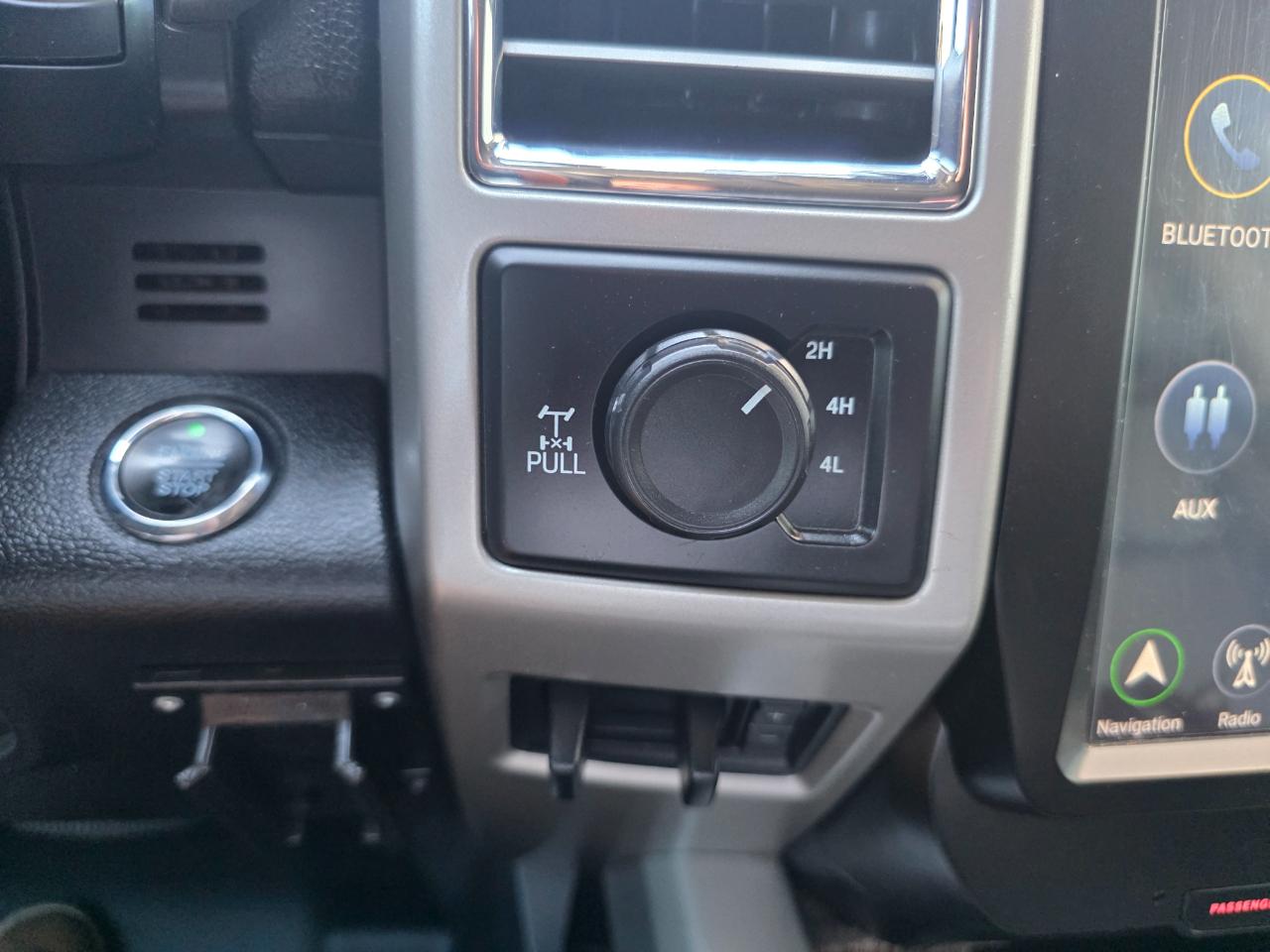 Ford F-250 SD Lariat Crew Cab 4WD 2017