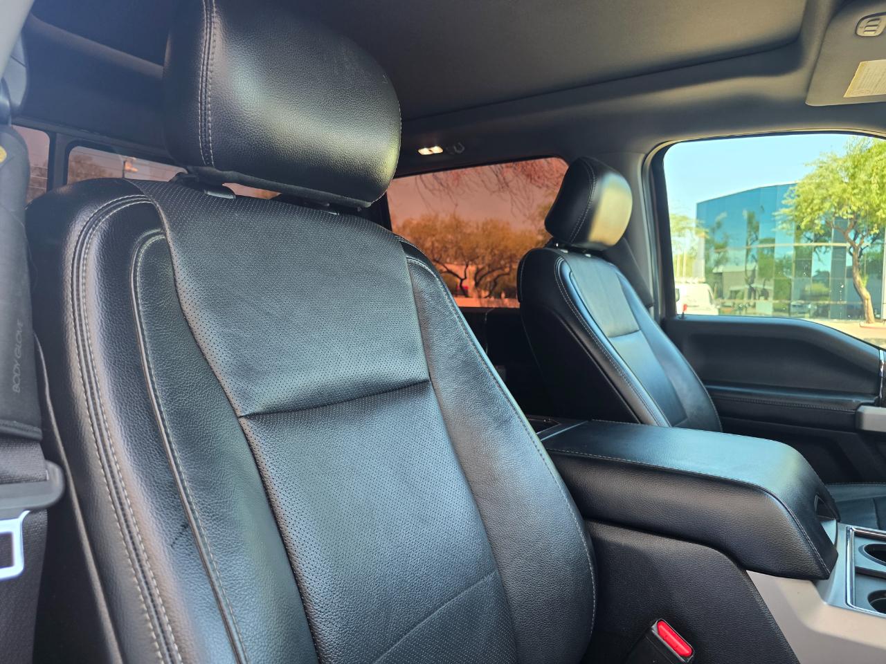 Ford F-250 SD Lariat Crew Cab 4WD 2017