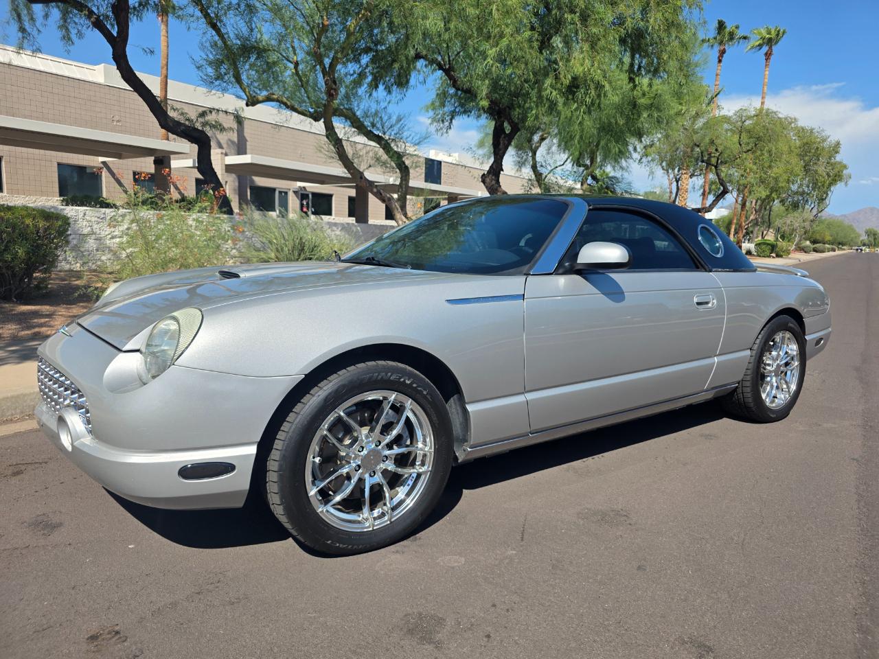 Ford Thunderbird 50th Anniversary 2005