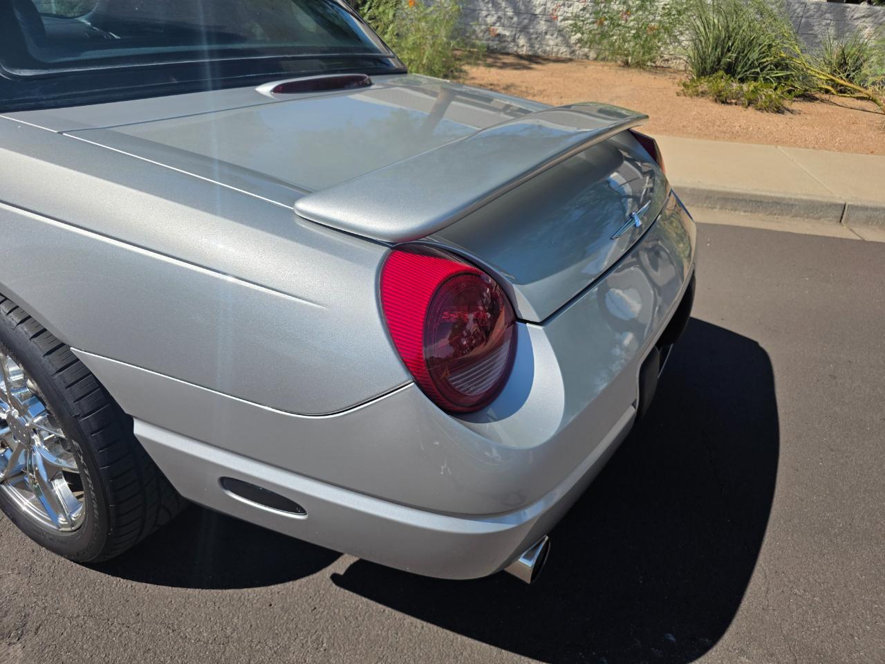 Ford Thunderbird 50th Anniversary 2005