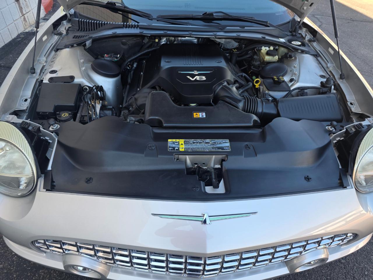 Ford Thunderbird 50th Anniversary 2005