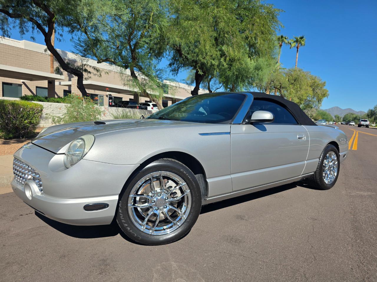 Ford Thunderbird 50th Anniversary 2005