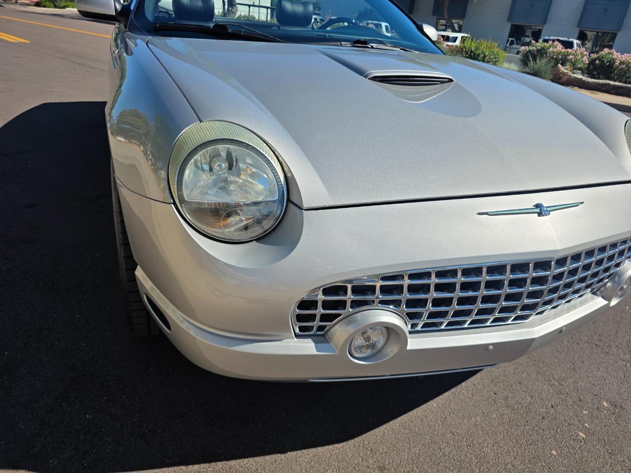 Ford Thunderbird 50th Anniversary 2005