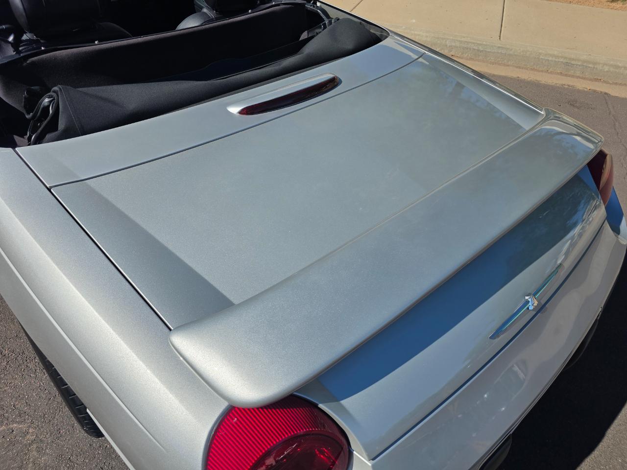 Ford Thunderbird 50th Anniversary 2005