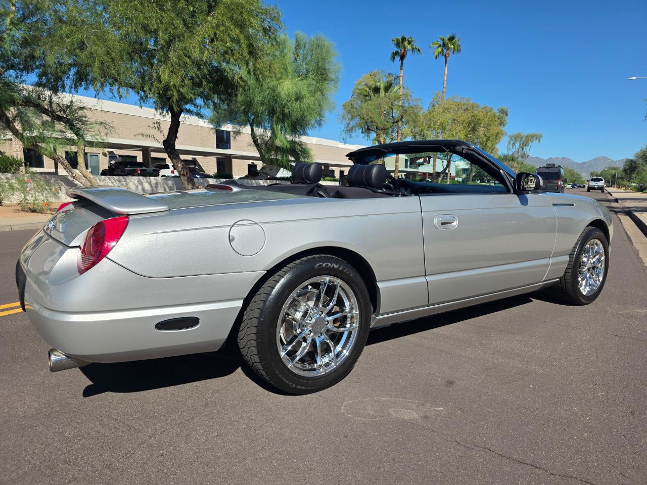 Ford Thunderbird 50th Anniversary 2005
