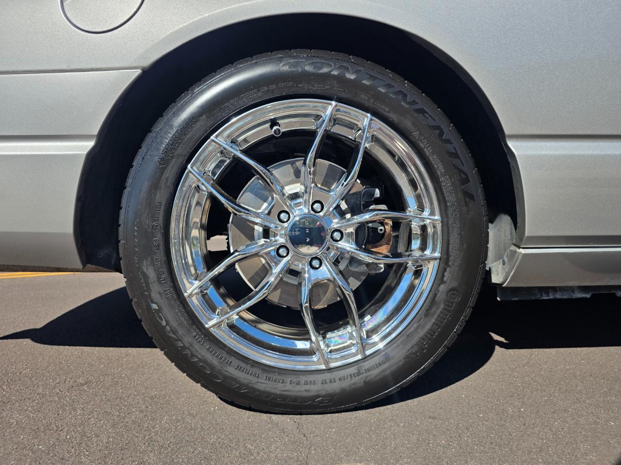 Ford Thunderbird 50th Anniversary 2005
