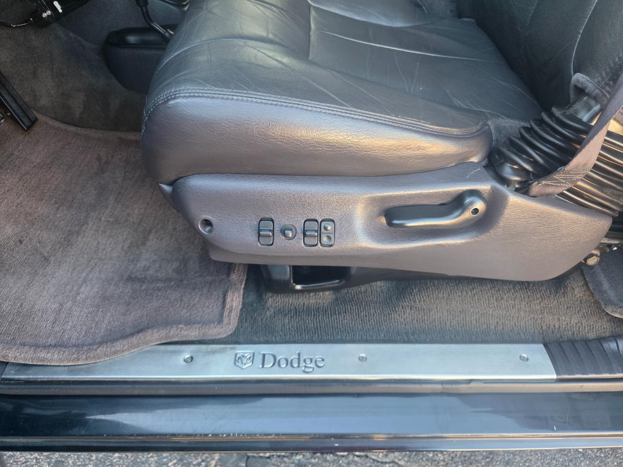 Dodge Ram 3500 SLT Quad Cab Long Bed 4WD DRW 2001