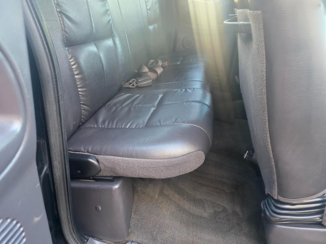Dodge Ram 3500 SLT Quad Cab Long Bed 4WD DRW 2001
