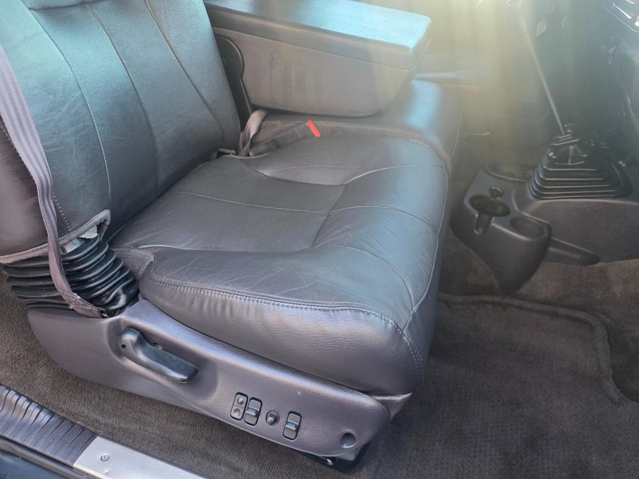 Dodge Ram 3500 SLT Quad Cab Long Bed 4WD DRW 2001