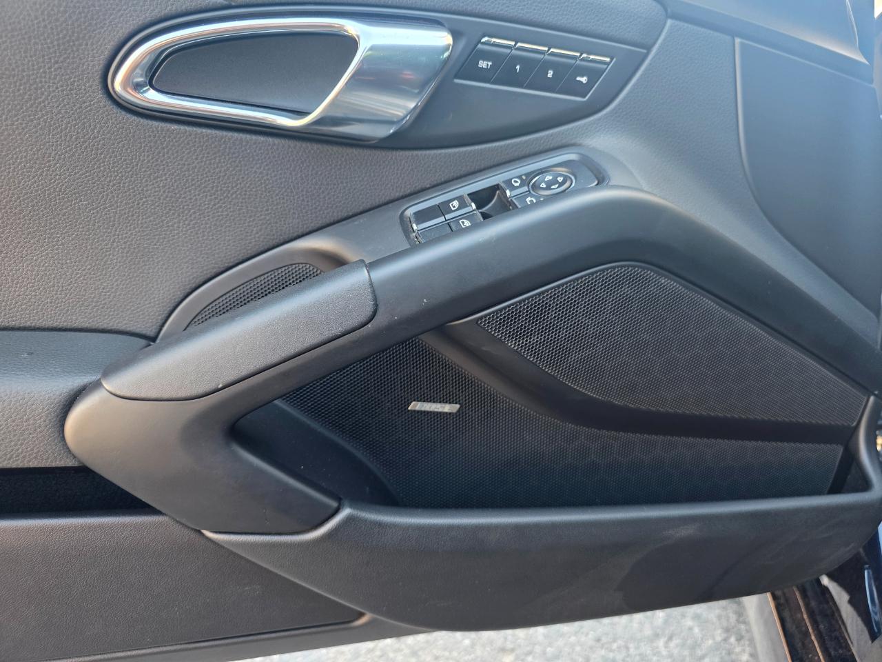 Porsche 718 Cayman Coupe 2018