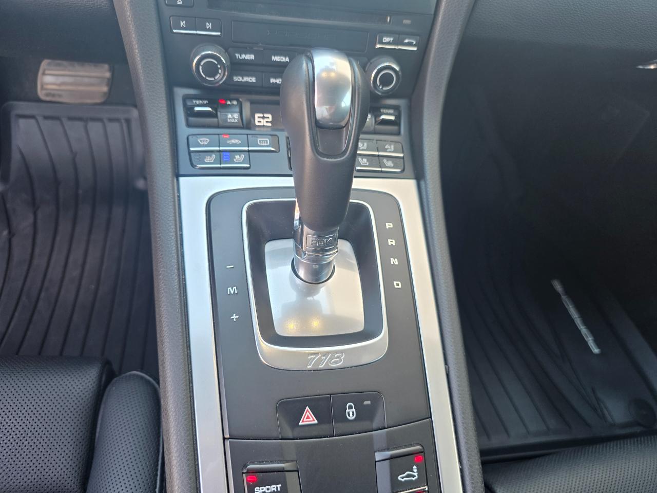 Porsche 718 Cayman Coupe 2018