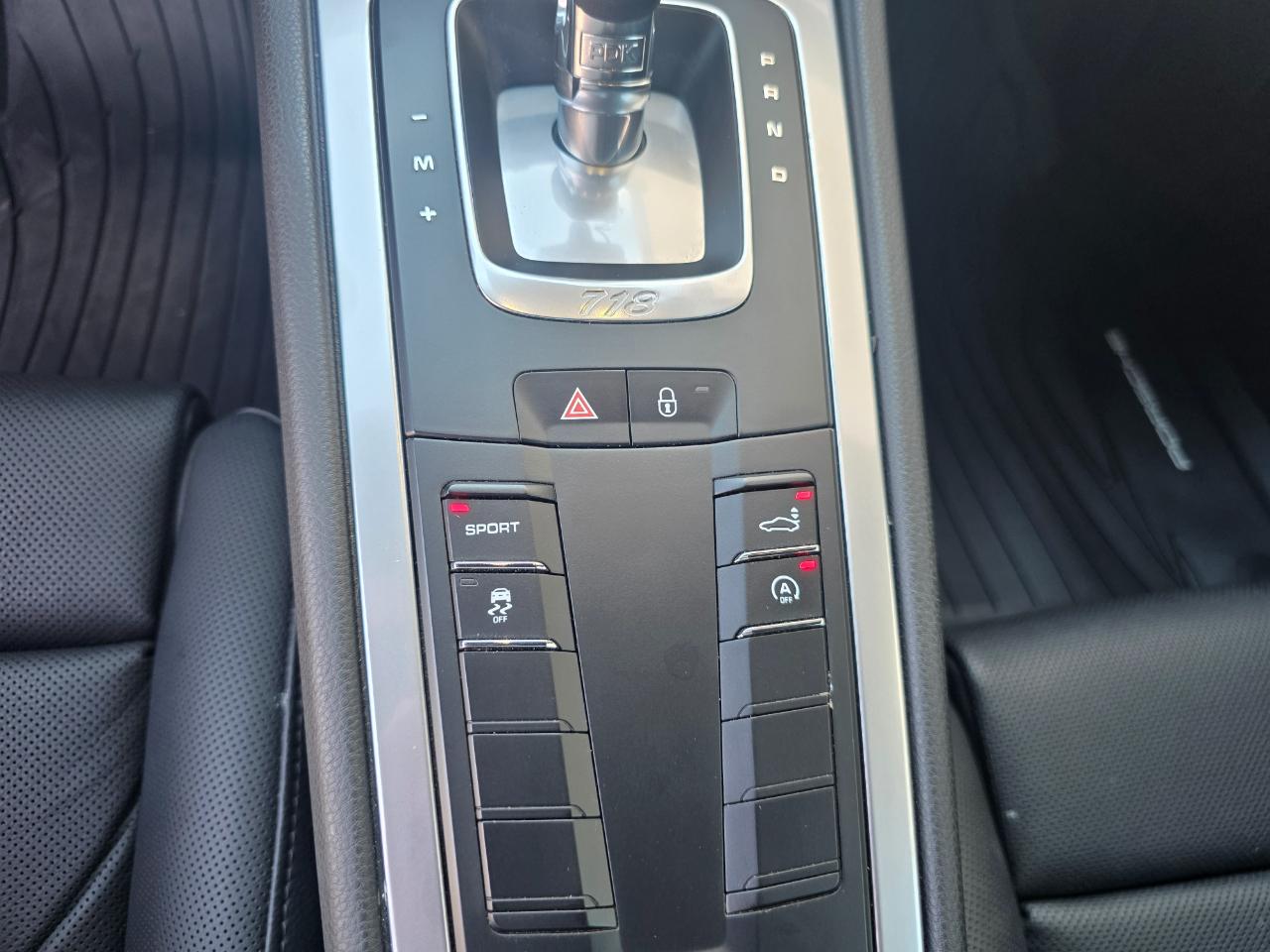 Porsche 718 Cayman Coupe 2018
