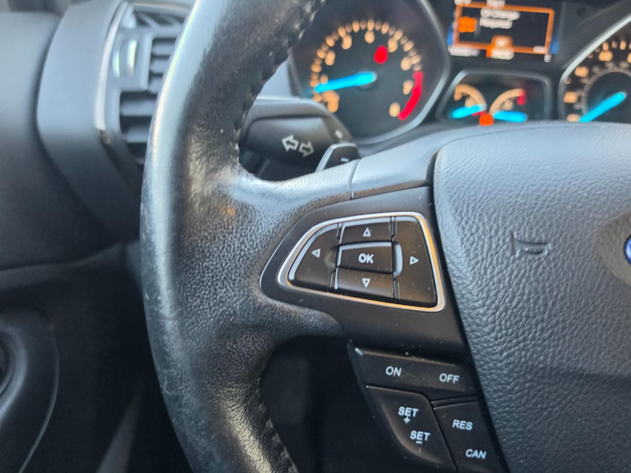 Ford Escape Titanium 4WD 2017
