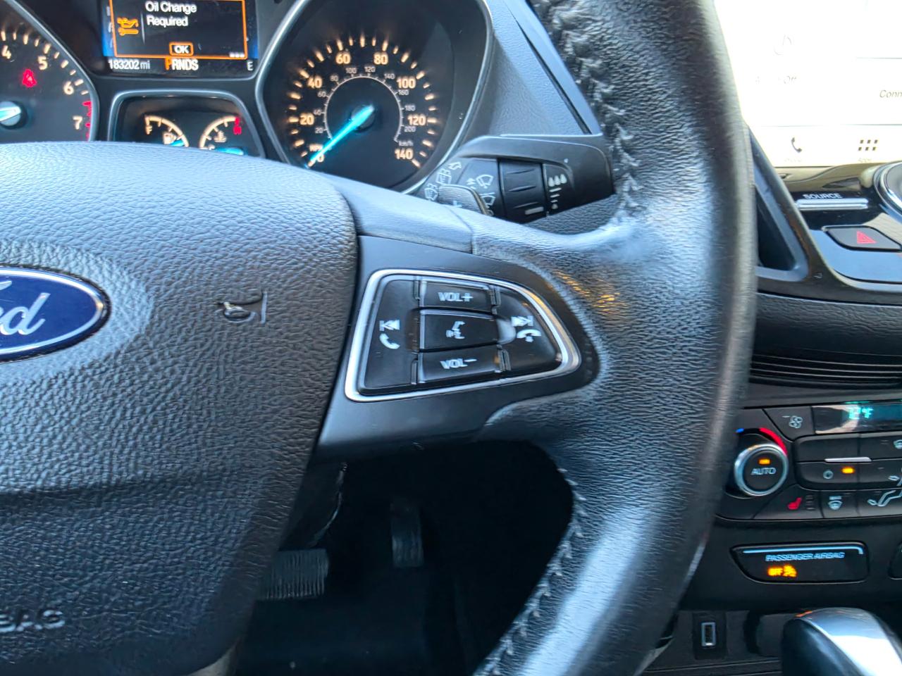 Ford Escape Titanium 4WD 2017