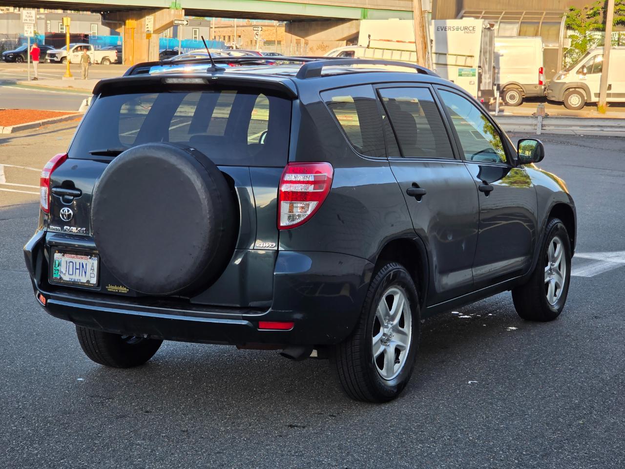 Toyota RAV4 4WD 4dr 4-cyl 4-Spd AT (Natl) 2009