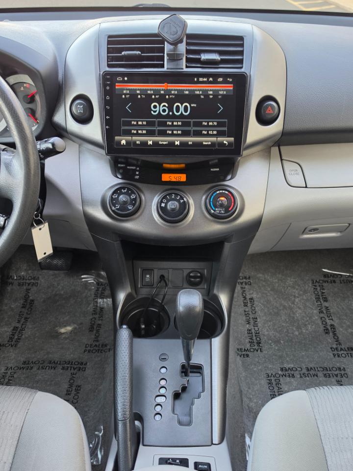 Toyota RAV4 4WD 4dr 4-cyl 4-Spd AT (Natl) 2009