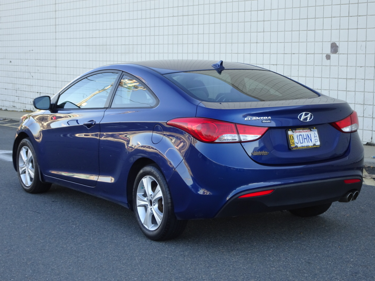 Hyundai Elantra Coupe 2dr Auto GS PZEV 2013 Hyundai Elantra Coupe 2dr Auto GS PZEV 2013