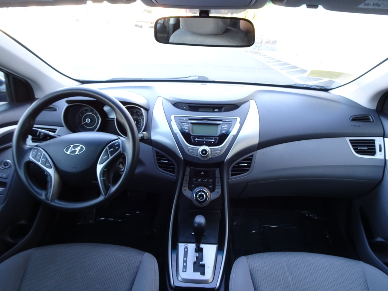 Hyundai Elantra Coupe 2dr Auto GS PZEV 2013 Hyundai Elantra Coupe 2dr Auto GS PZEV 2013