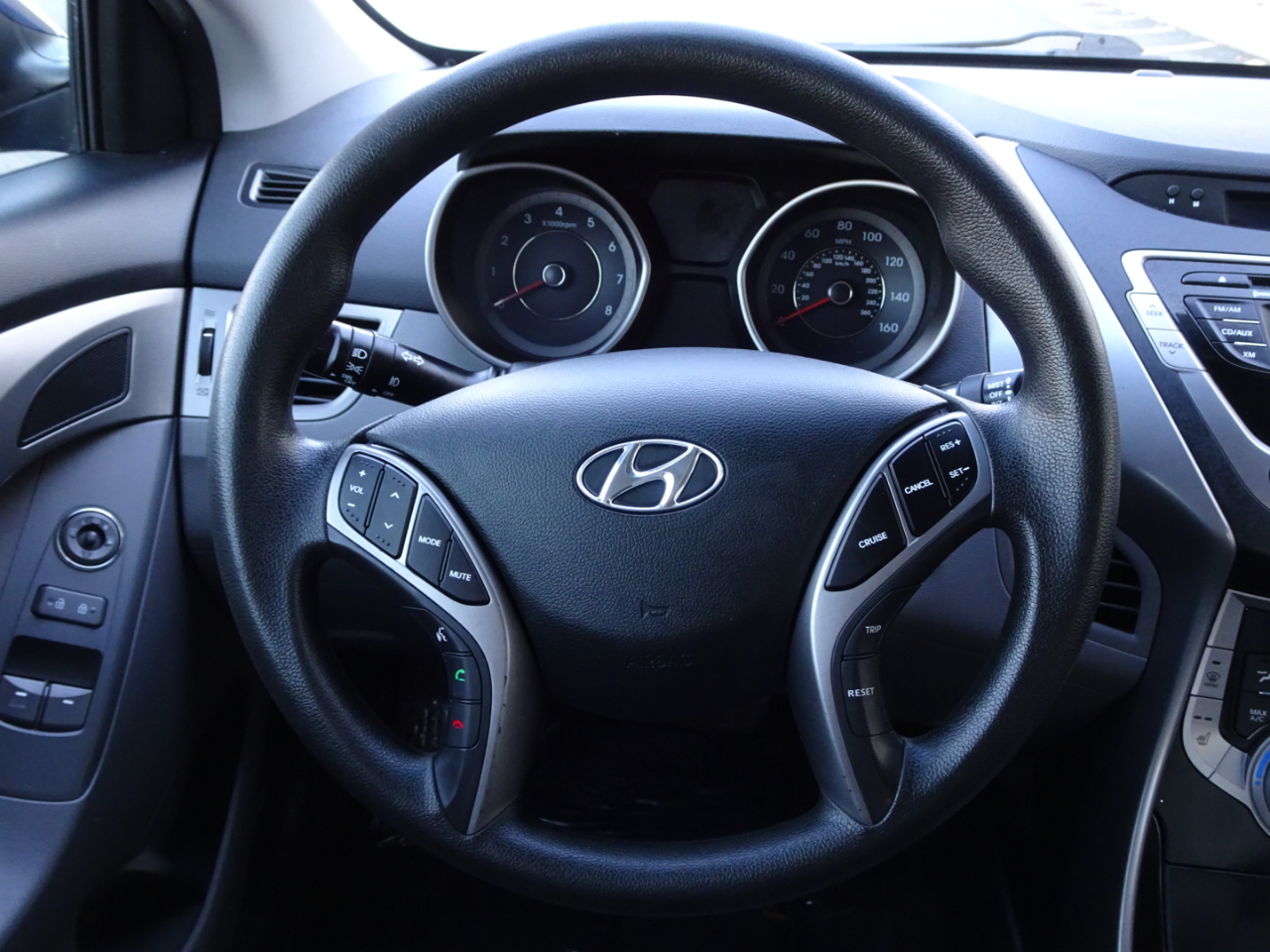 Hyundai Elantra Coupe 2dr Auto GS PZEV 2013 Hyundai Elantra Coupe 2dr Auto GS PZEV 2013