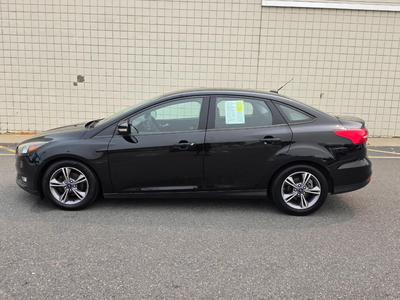 Ford Focus SE Sedan 2017
