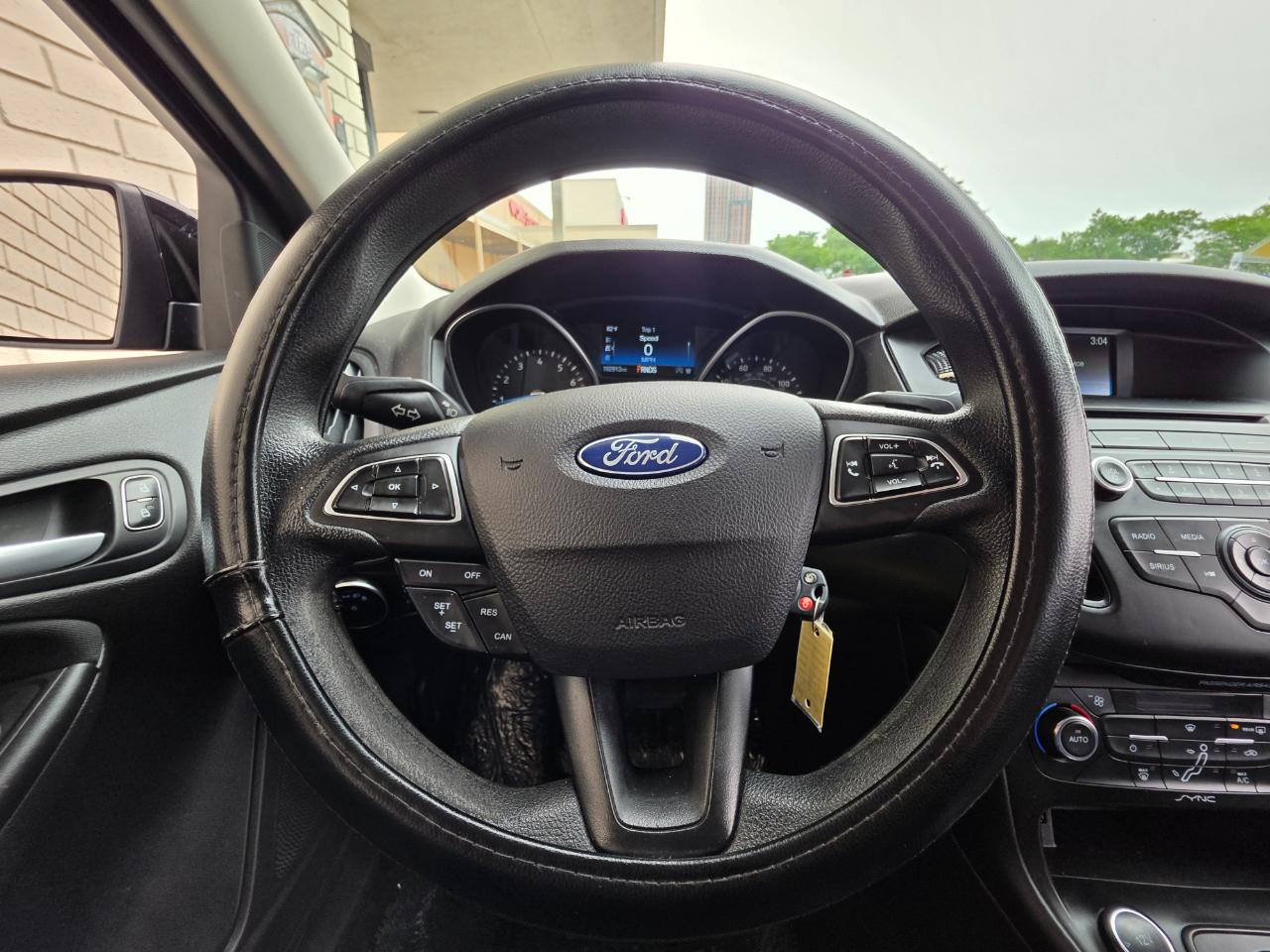 Ford Focus SE Sedan 2017