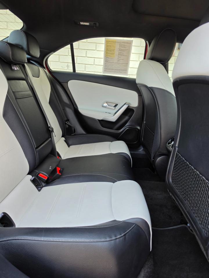 Mercedes-Benz A-Class A 220 4MATIC Sedan 2019