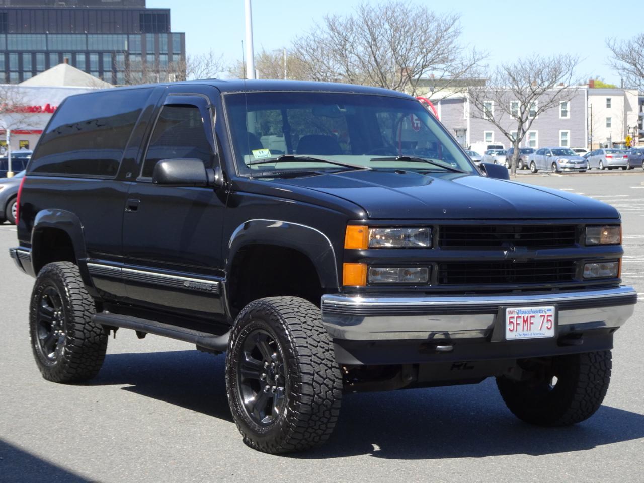 Chevrolet Tahoe 2dr 4WD 1999