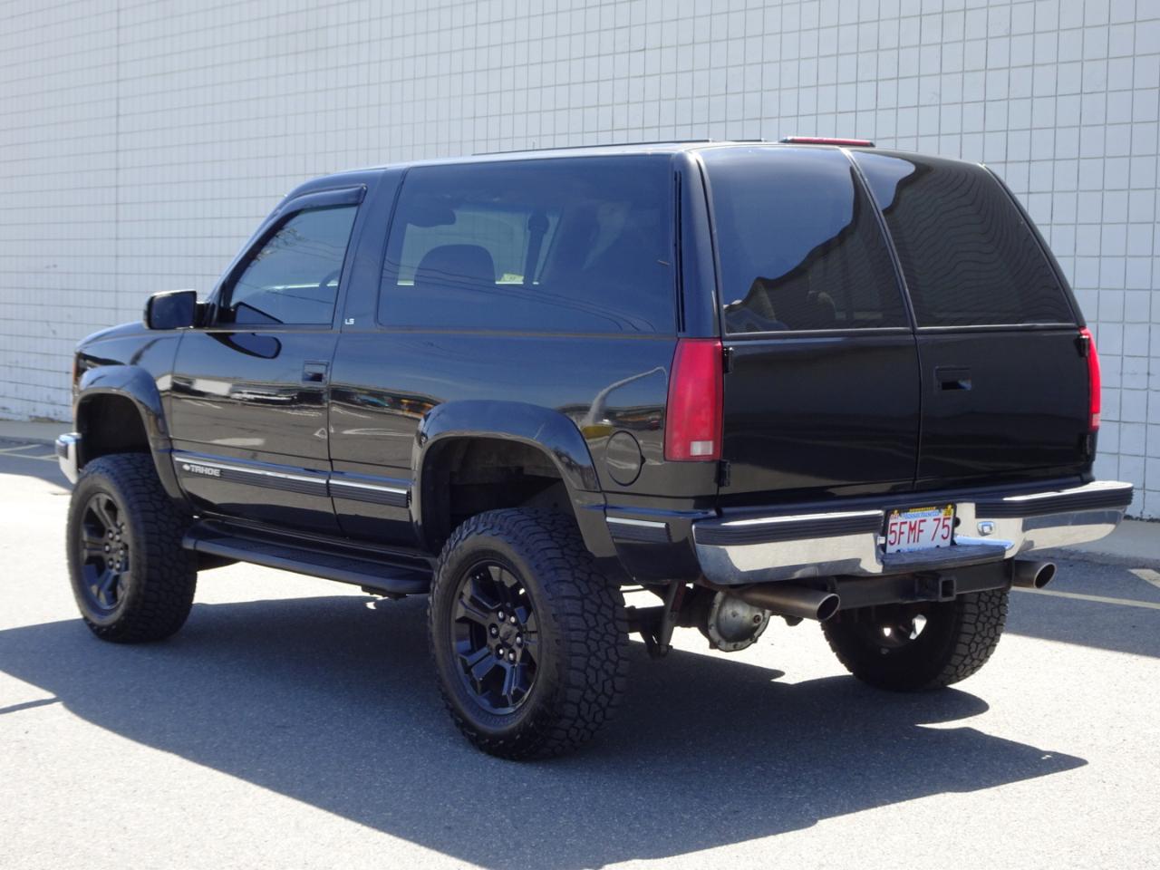 Chevrolet Tahoe 2dr 4WD 1999