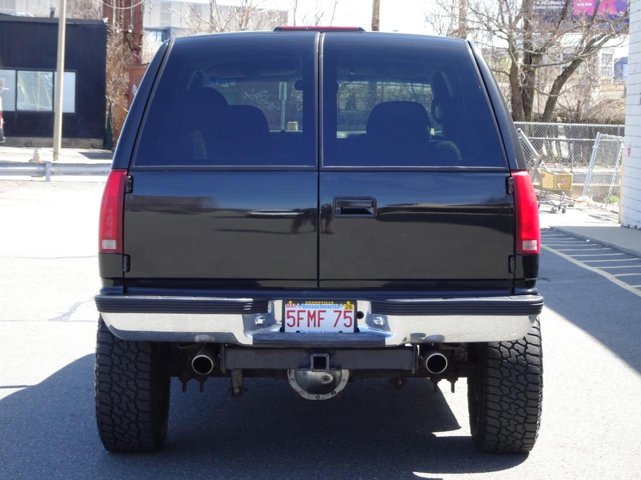 Chevrolet Tahoe 2dr 4WD 1999