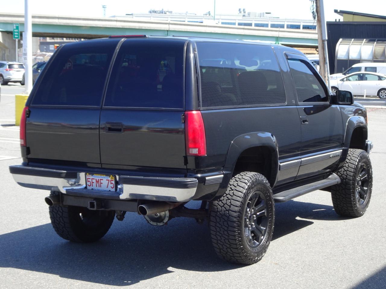 Chevrolet Tahoe 2dr 4WD 1999