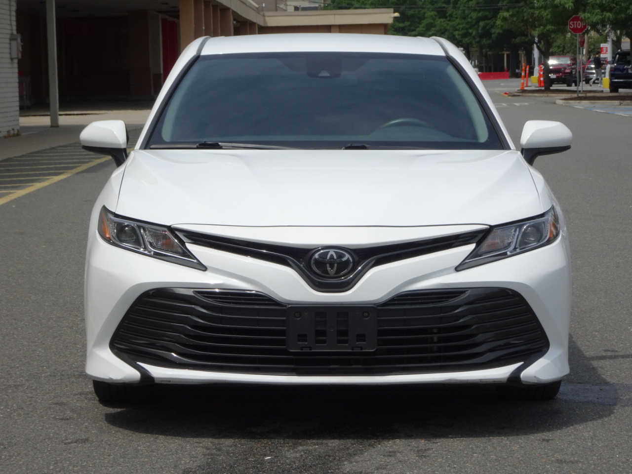Toyota Camry XLE Auto (Natl) 2019