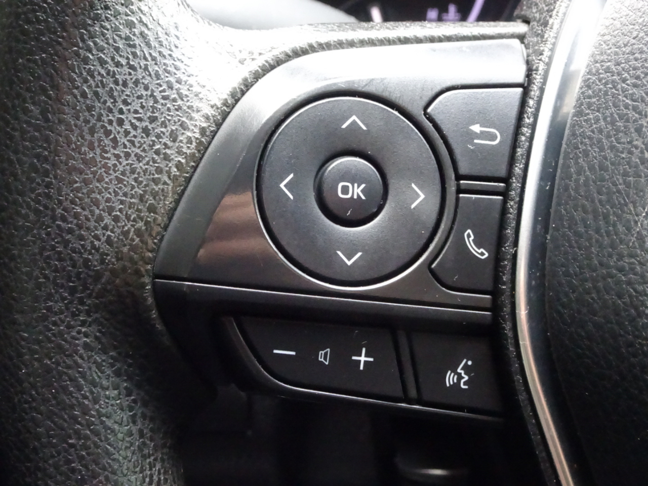 Toyota Camry XLE Auto (Natl) 2019