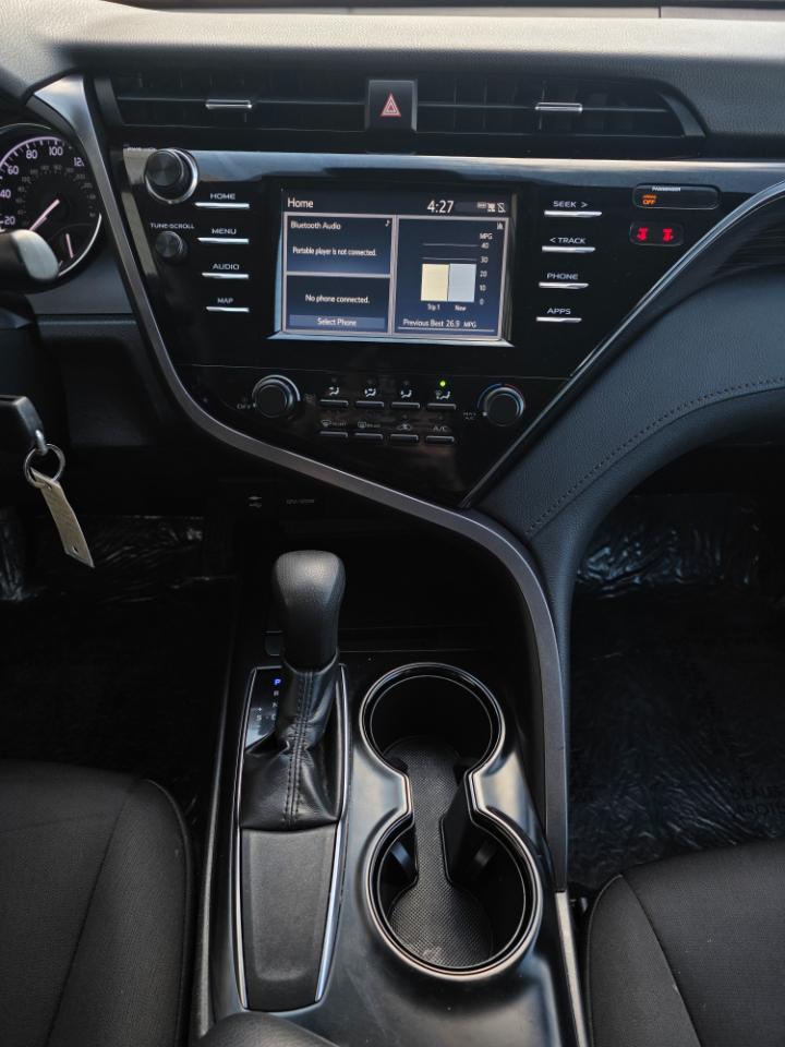 Toyota Camry XLE Auto (Natl) 2019