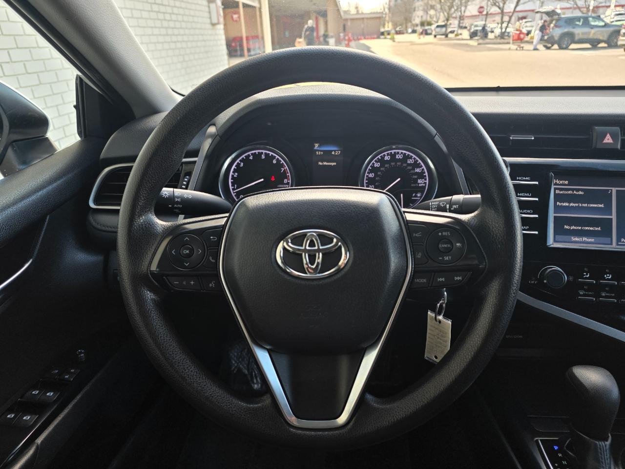 Toyota Camry XLE Auto (Natl) 2019