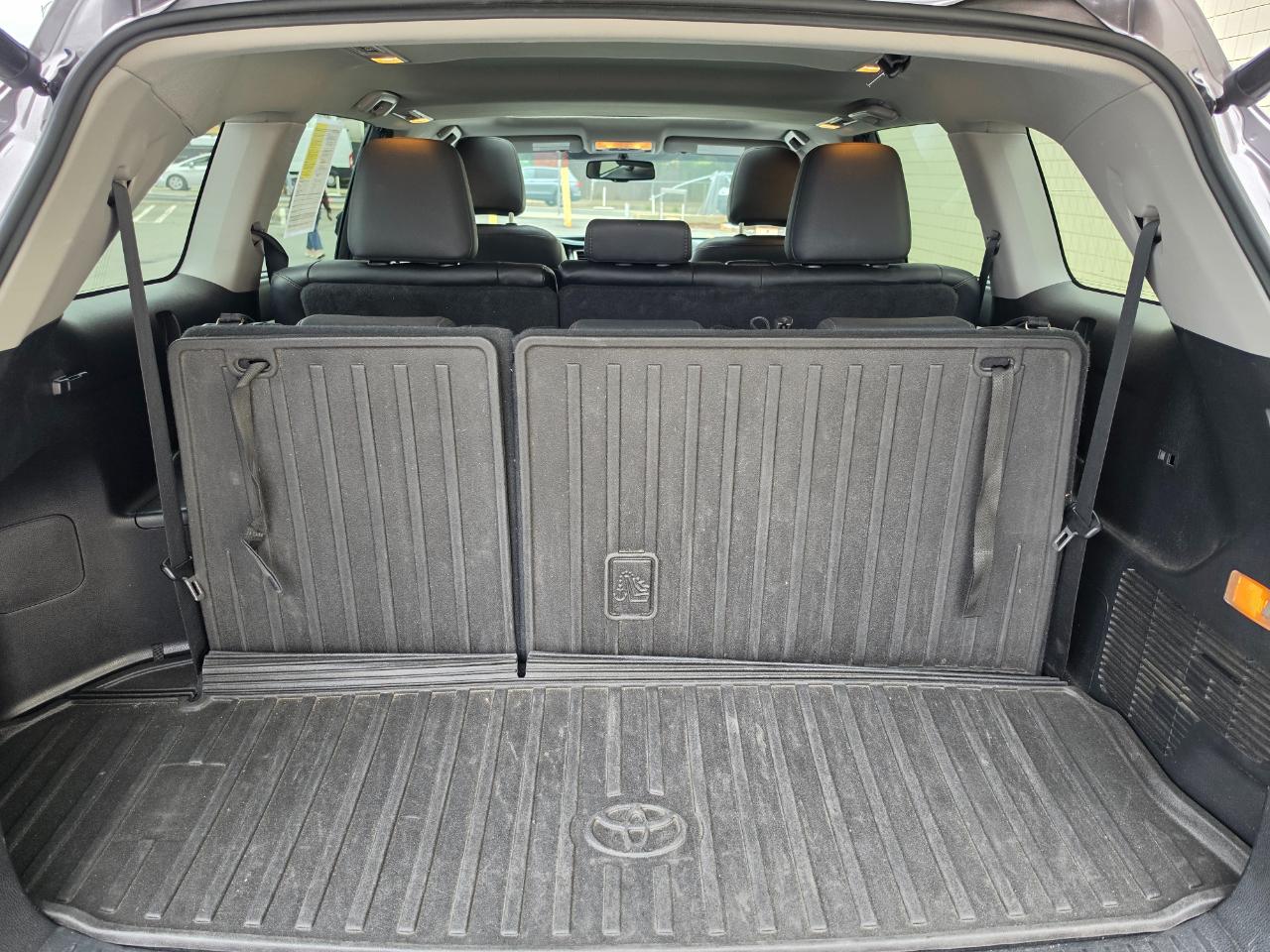 Toyota Highlander AWD 4dr V6 XLE (Natl) 2016
