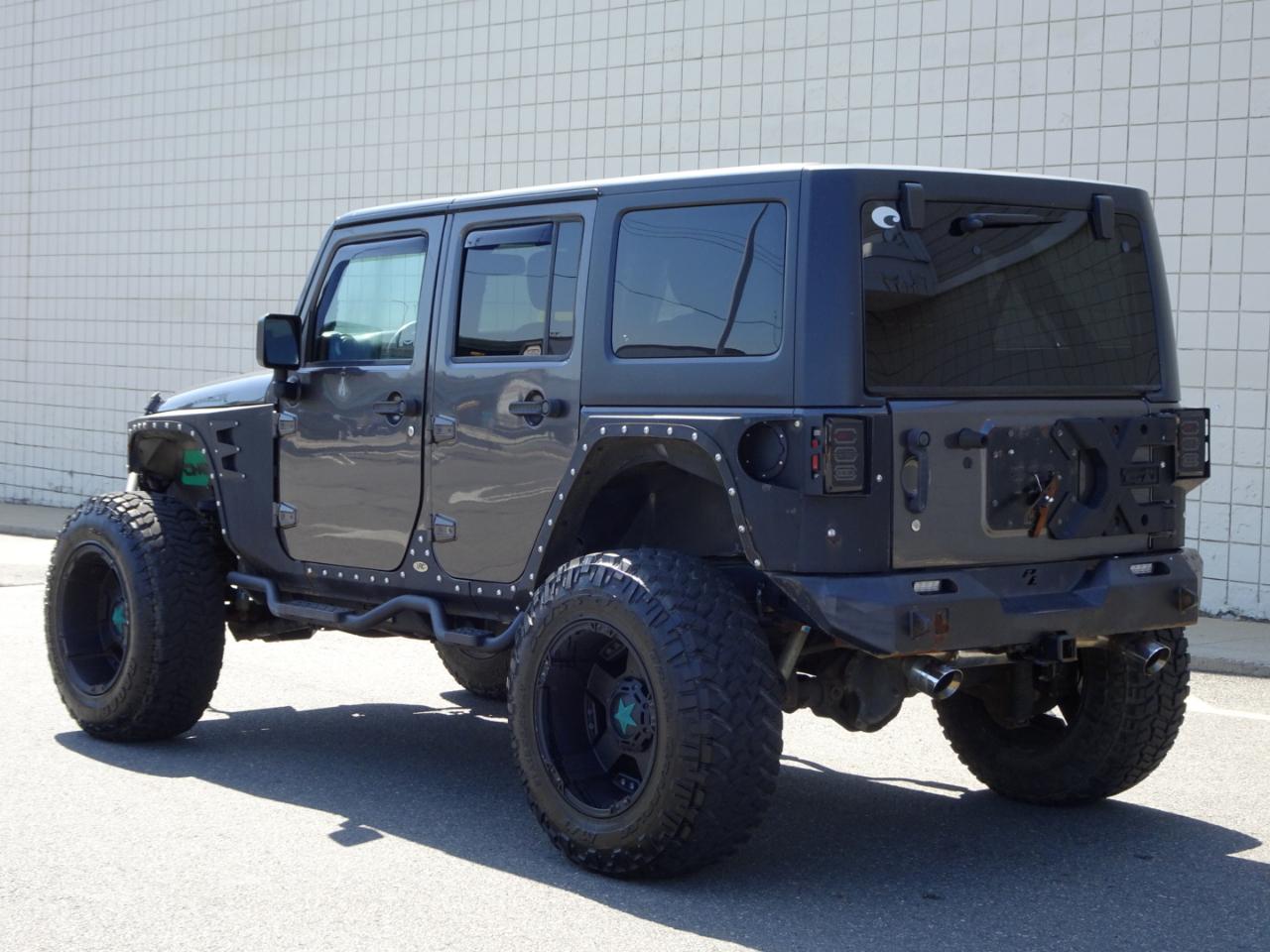 Jeep Wrangler Unlimited 4WD 4dr Black Bear *Ltd Avail* 2016