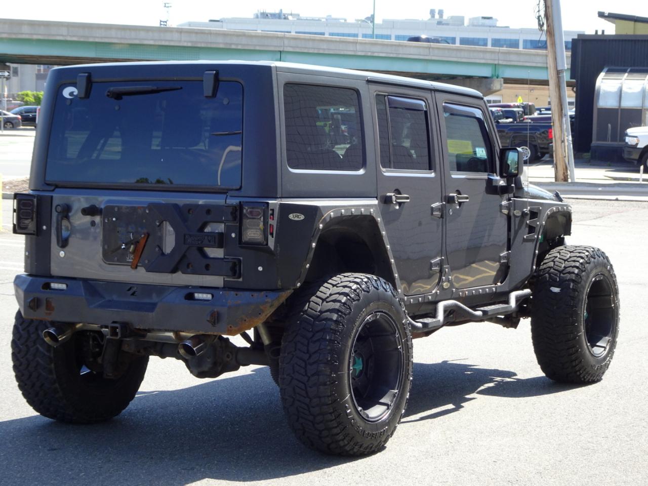 Jeep Wrangler Unlimited 4WD 4dr Black Bear *Ltd Avail* 2016