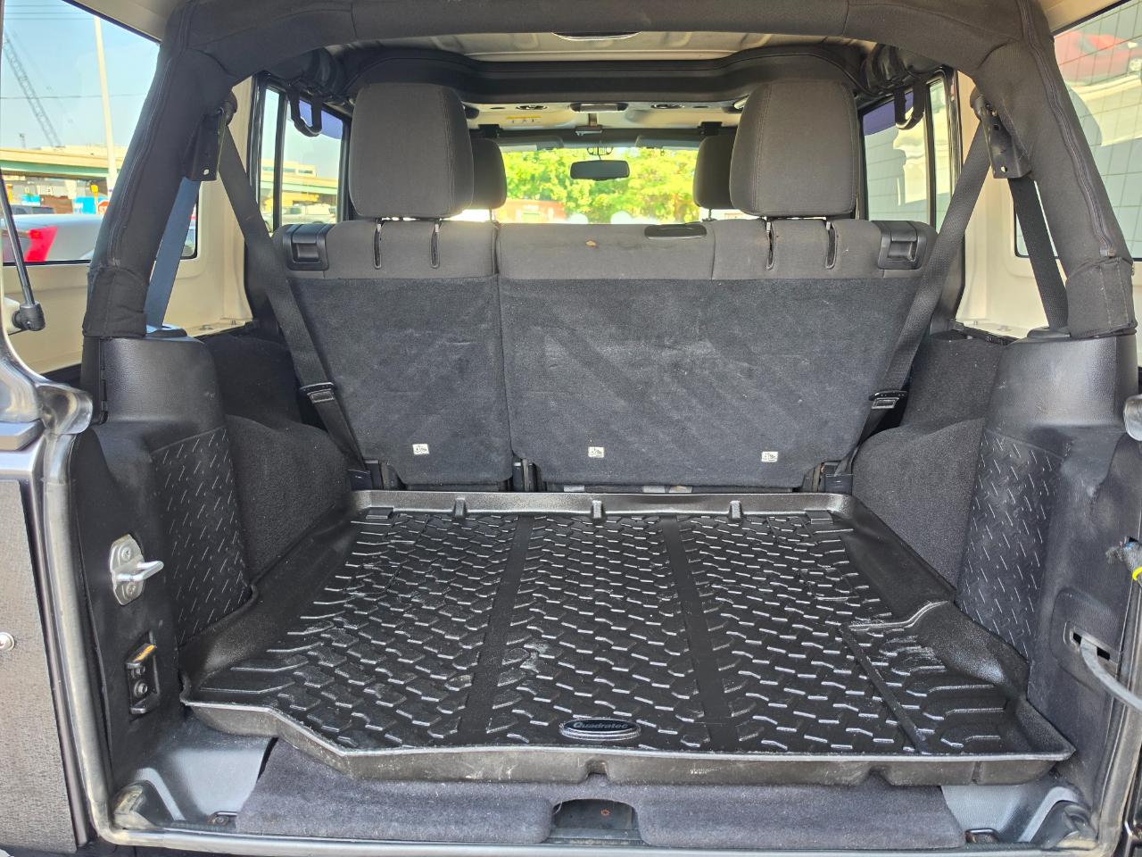 Jeep Wrangler Unlimited 4WD 4dr Black Bear *Ltd Avail* 2016
