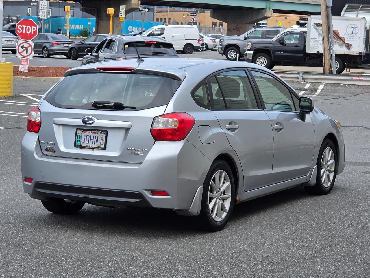 Subaru Impreza Wagon 5dr Auto 2.0i Premium 2012