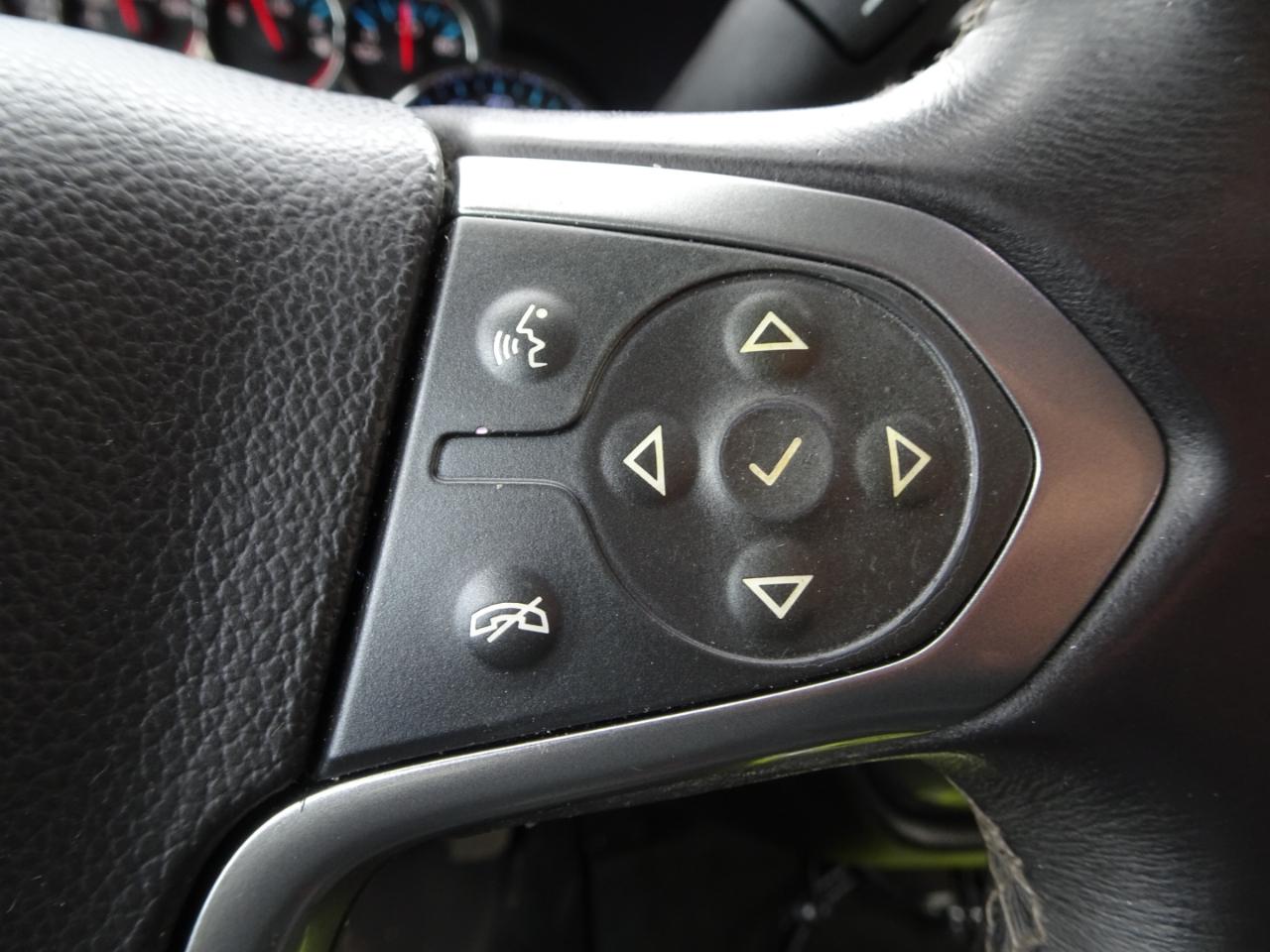 Chevrolet Silverado 1500 4WD Crew Cab 143.5" LT w/1LT 2016