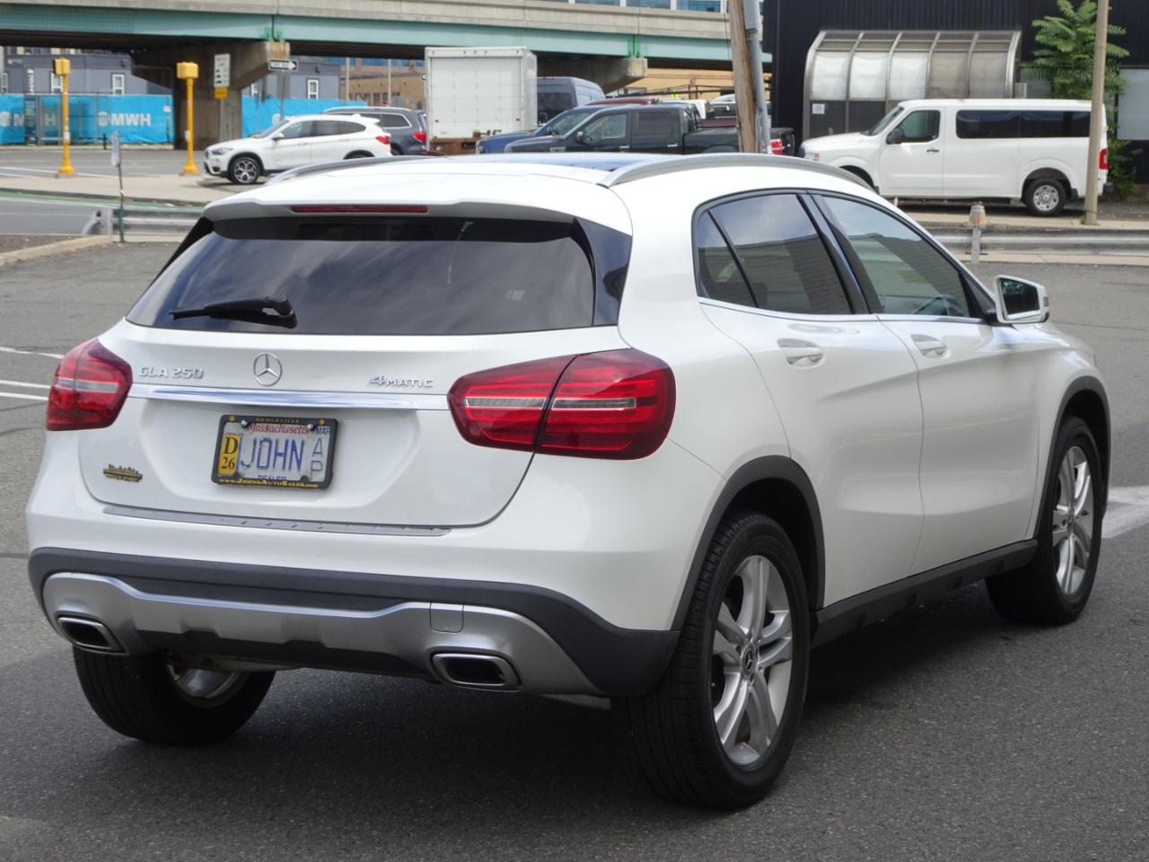 Mercedes-Benz GLA GLA 250 4MATIC SUV 2018