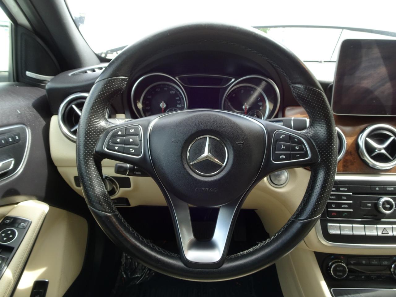 Mercedes-Benz GLA GLA 250 4MATIC SUV 2018