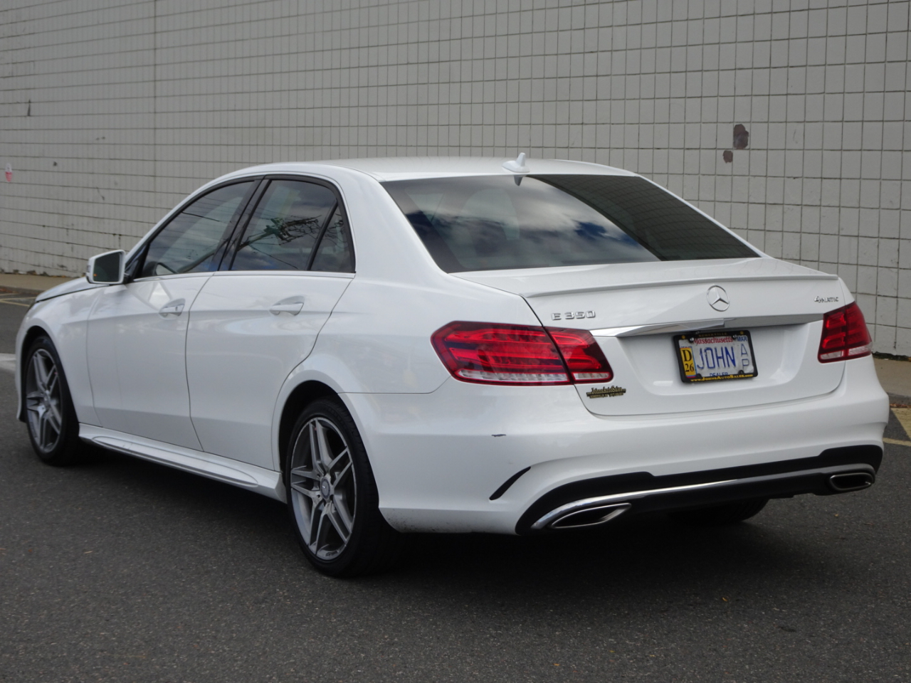 Mercedes-Benz E-Class 4dr Sdn E 350 Sport 4MATIC 2016 Mercedes-Benz E-Class 4dr Sdn E 350 Sport 4MATIC 2016