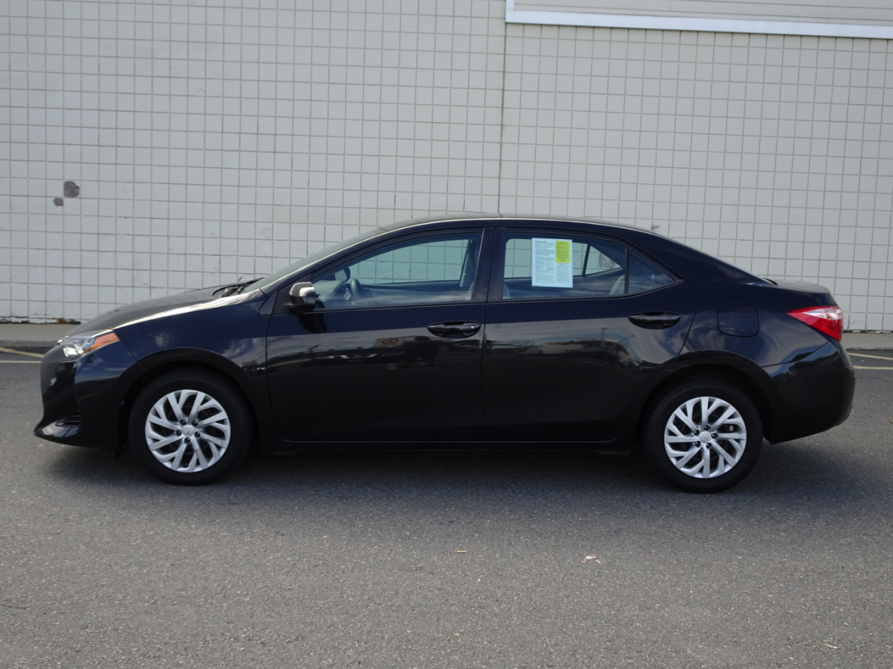 2017 Toyota Corolla Special Edition photo 4