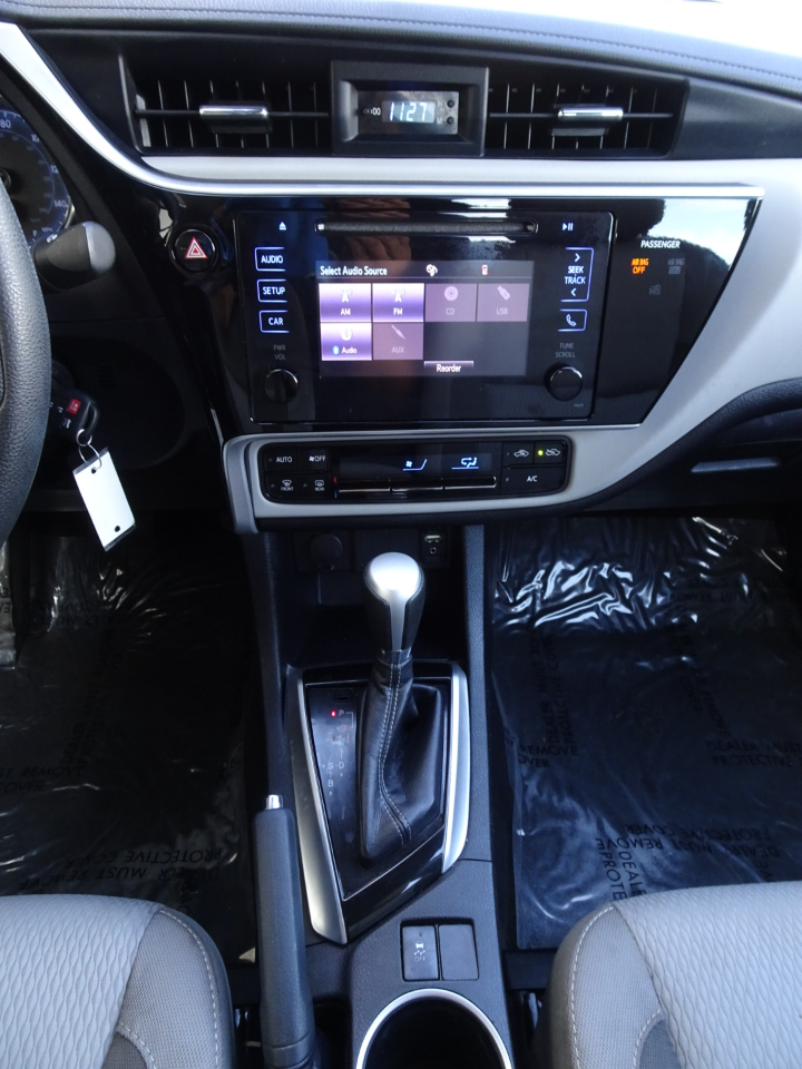 2017 Toyota Corolla Special Edition photo 16