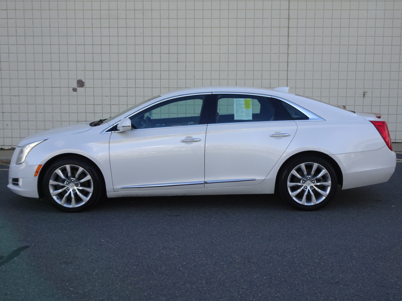 Cadillac XTS 4dr Sdn Luxury AWD 2017 Cadillac XTS 4dr Sdn Luxury AWD 2017